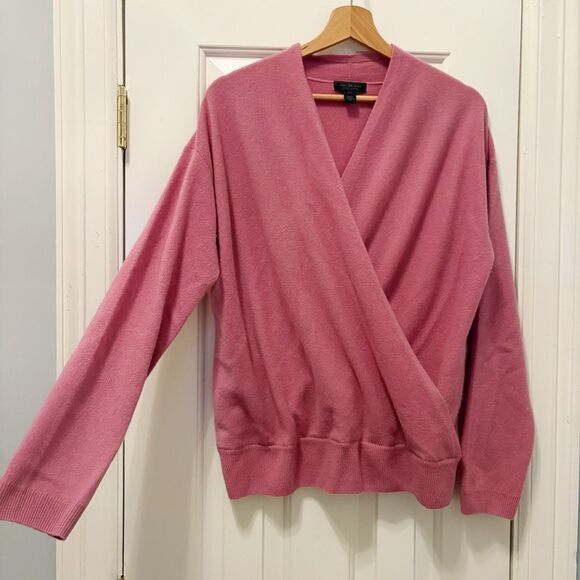 Saks Fifth Avenue 100% Cashmere Sweater Faux Wrap Mauve Pink Size L - Picture 2 of 5